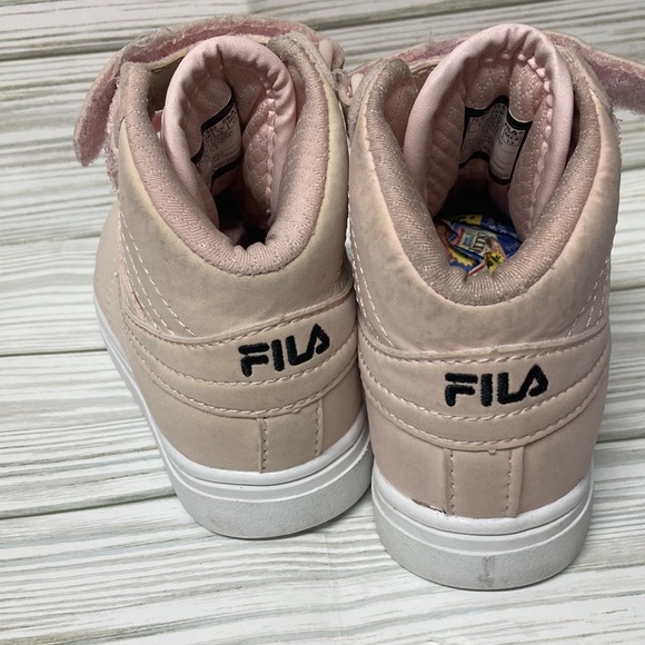 Fila pink sneakers size 7 - Picture 3 of 4